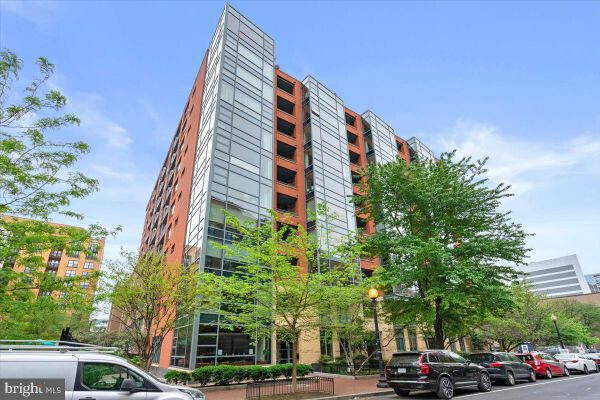 Quincy Court Condominium